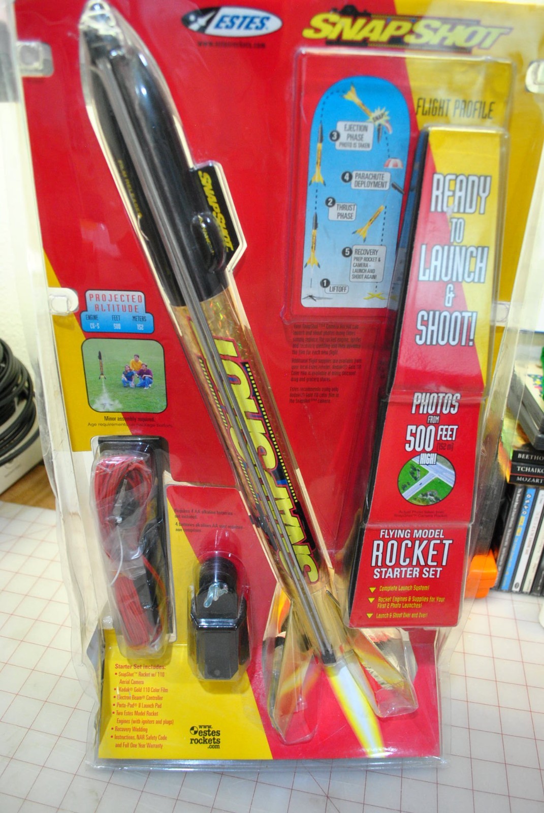 ESTES Snaphot Aerial Camera Model Rocket Start Set NEW No Engines. Nice!