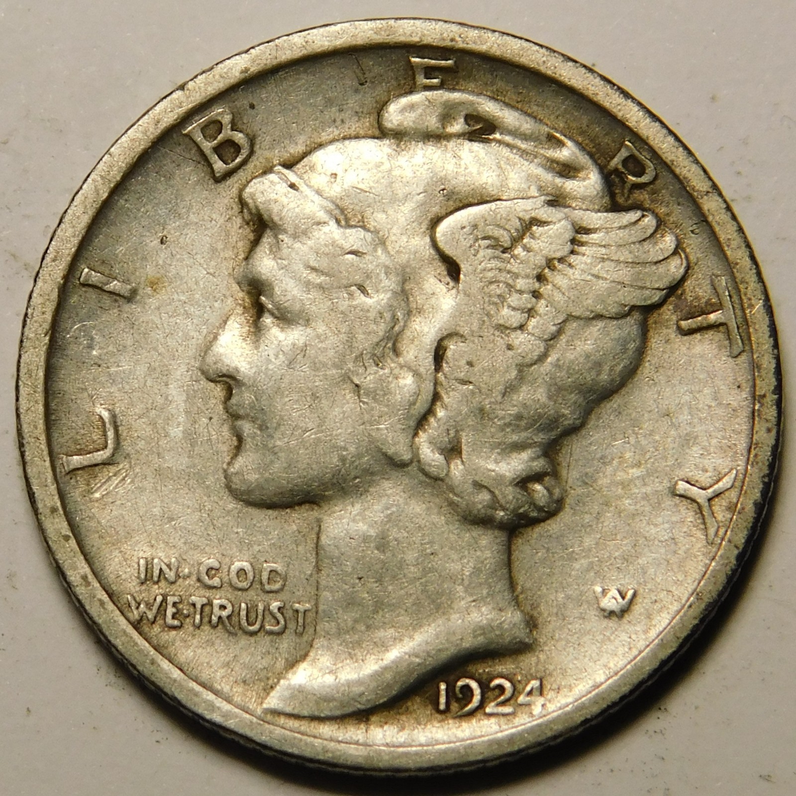 1924 P Mercury Dime VF - EF    "Actual Coin Pictured - Not Cleaned"