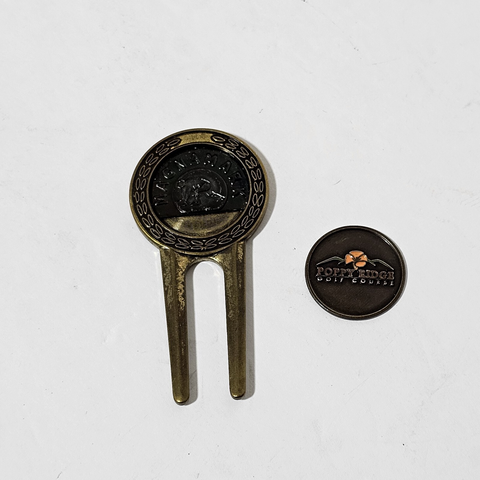 Poppy Ridge Golf Ball Marker Metal Magnet Golf Divot Tool Livermore California