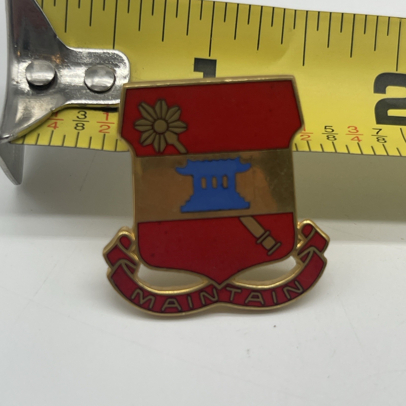 U.S. Military 703rd Maintenance Battalion DI DUI Crest Pin Insignia MAINTAIN