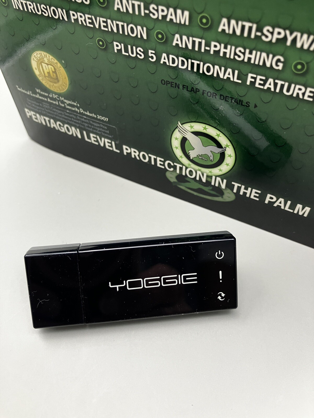 personal internet security portable USB 2007 Yoggie security for Window preowned