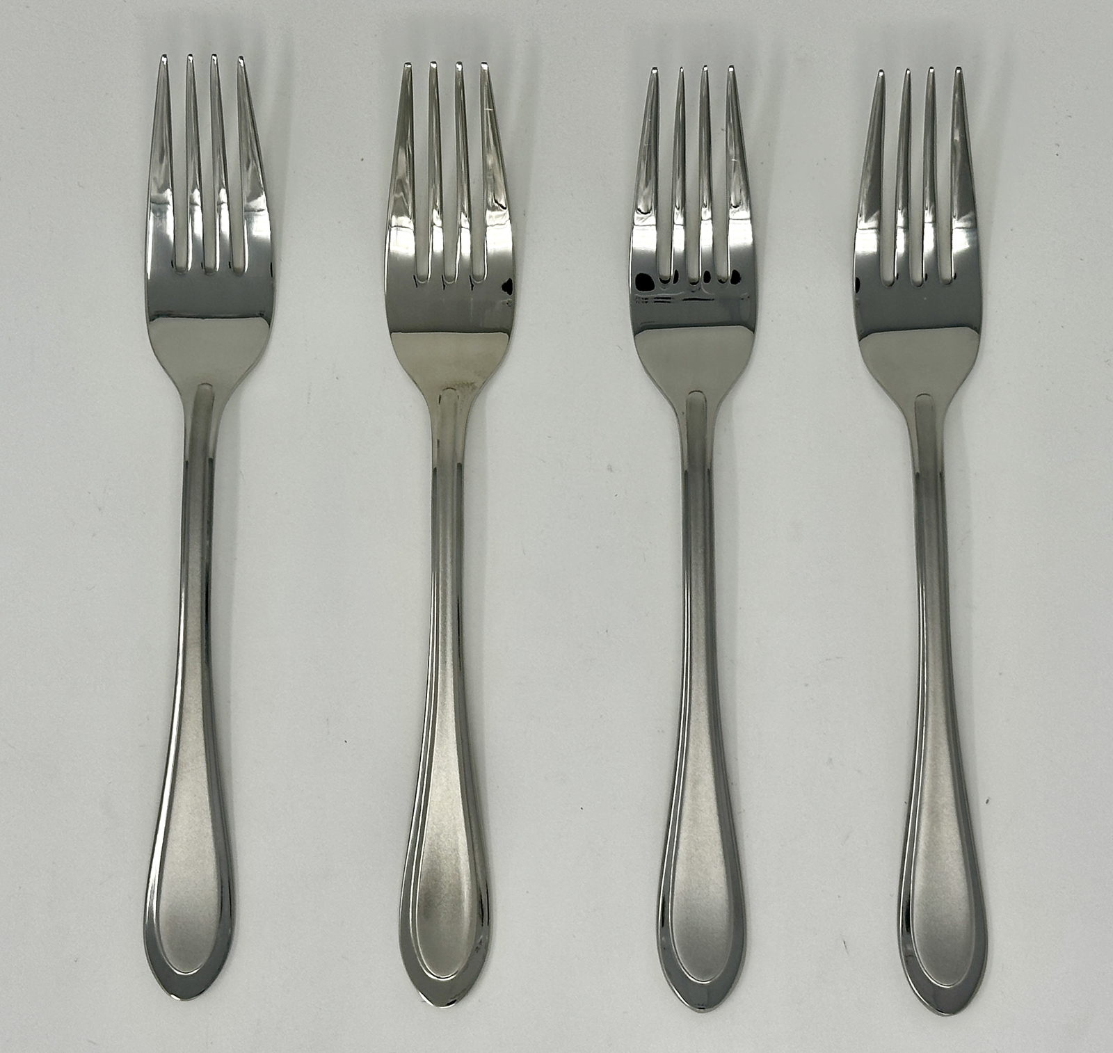 Oneida Joanne Set of 4 Dinner / Place Forks 8" Quality Stainless
