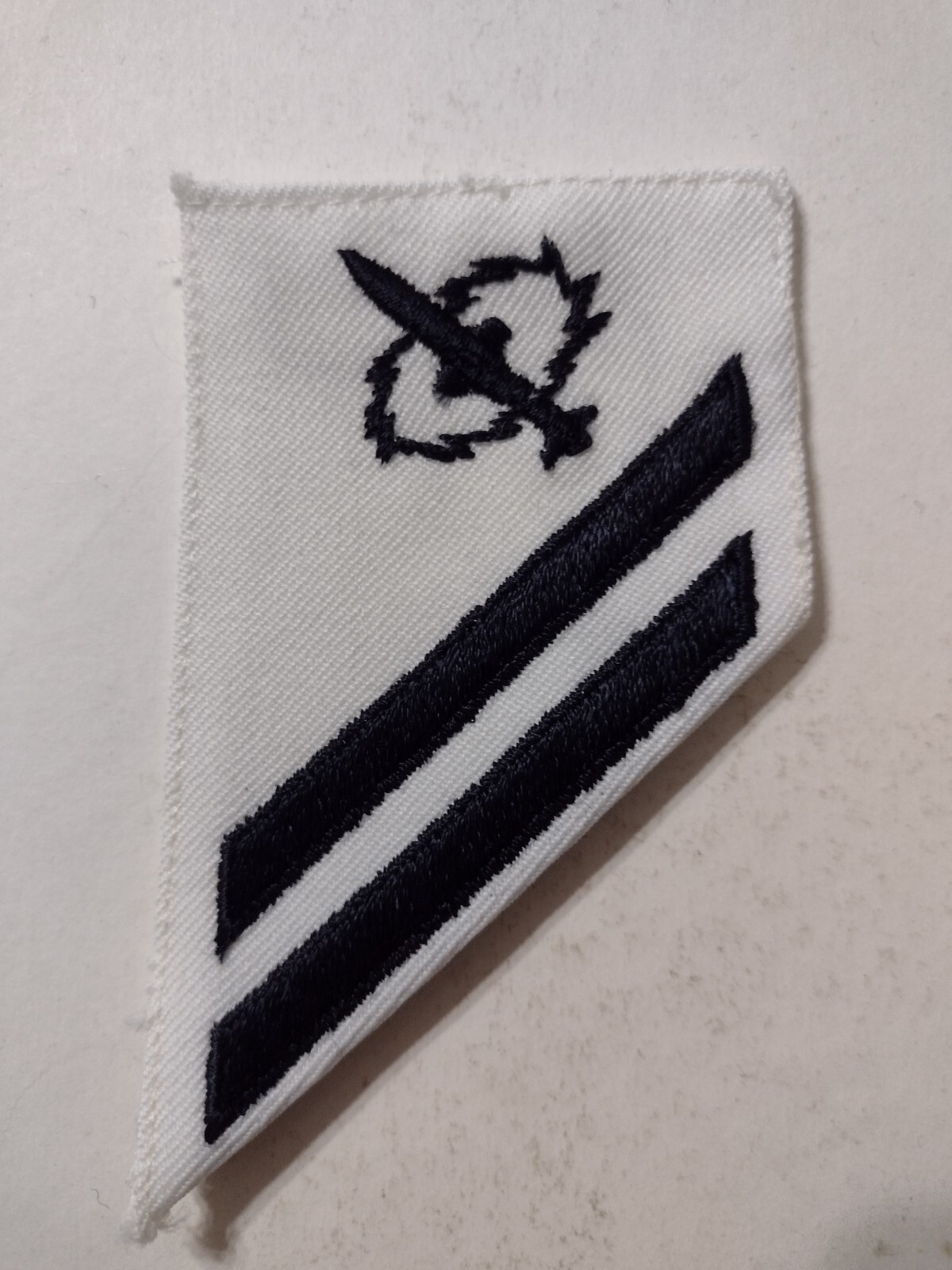 USN MISSILE TECHNICIAN MT E-2 STRIKER RATING BLUE ON WHITE