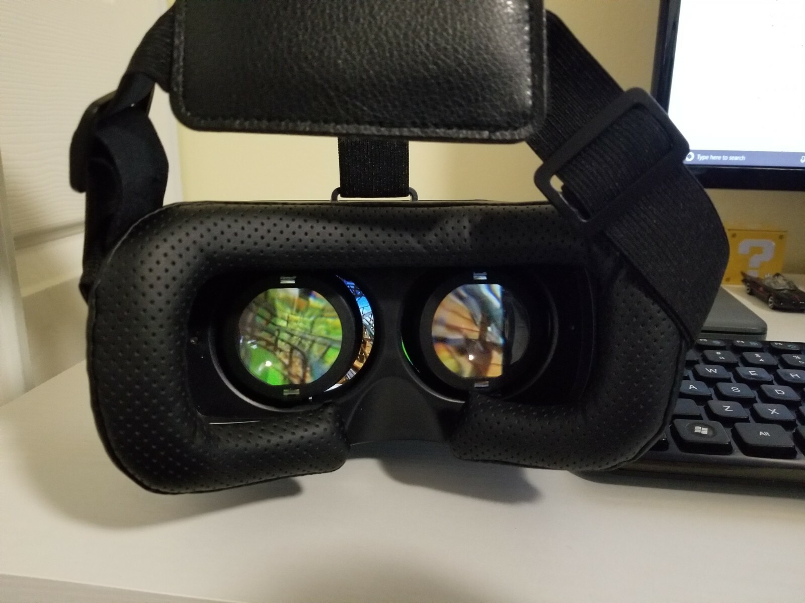 iLive VR Glasses (Works with all phones)