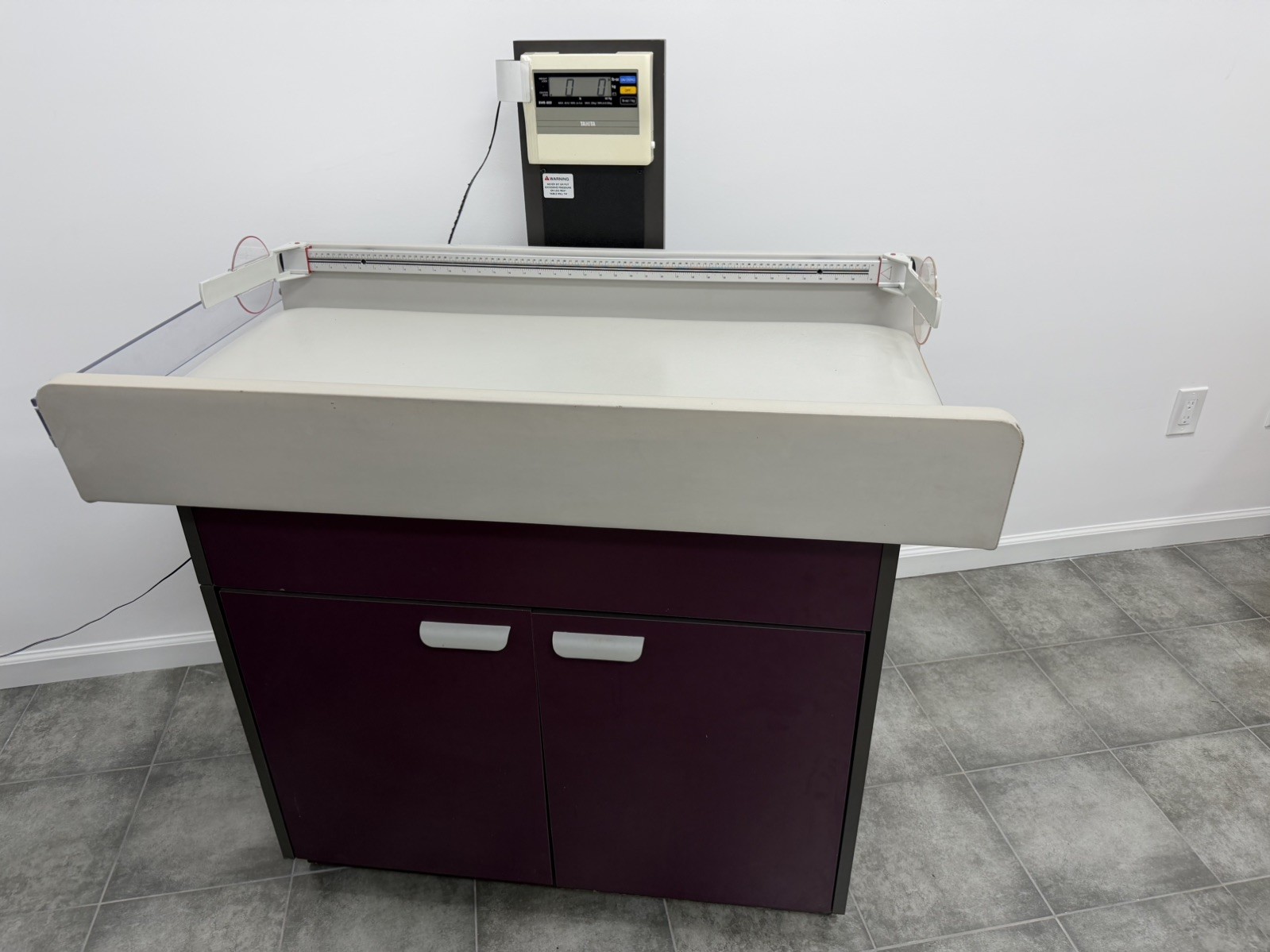 TANITA PEDIATRIC EXAM TABLE WITH DIGITAL SCALE & SECA HEIGHT RULER
