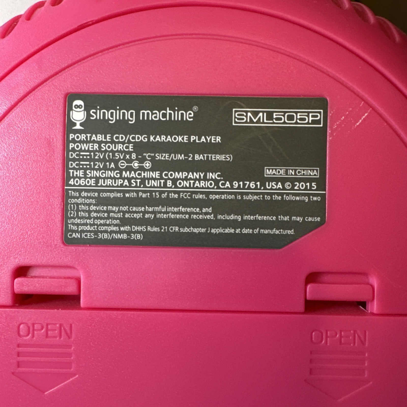 Singing Machine SML505 Portable Karaoke CD Player with/ Microphone & AC adapter