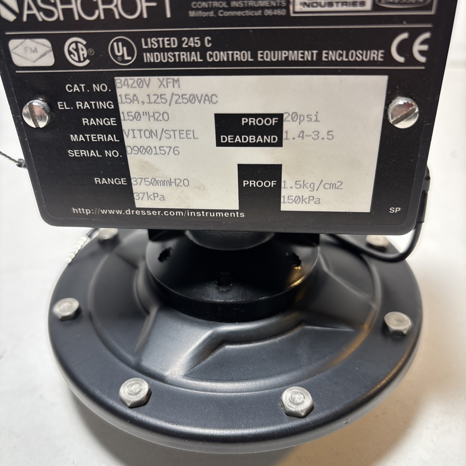 NEW Ashcroft B420V XFM Pressure Switch