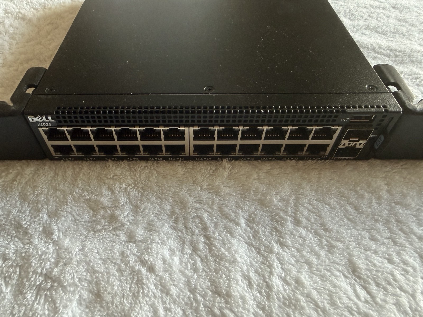 Dell Networking X1026 24-Port Managed Switch – Single Unit | 24×10/100 + 2×1 Gb