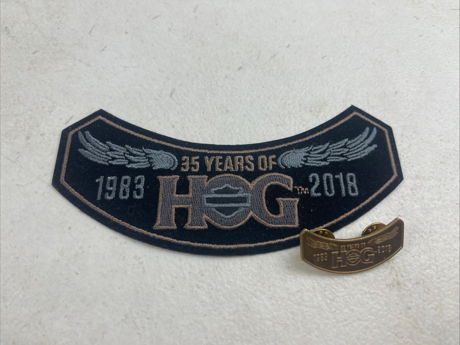 New Harley Davidson HOG 2018 Patch and Pin Rocker Set Matching Harley