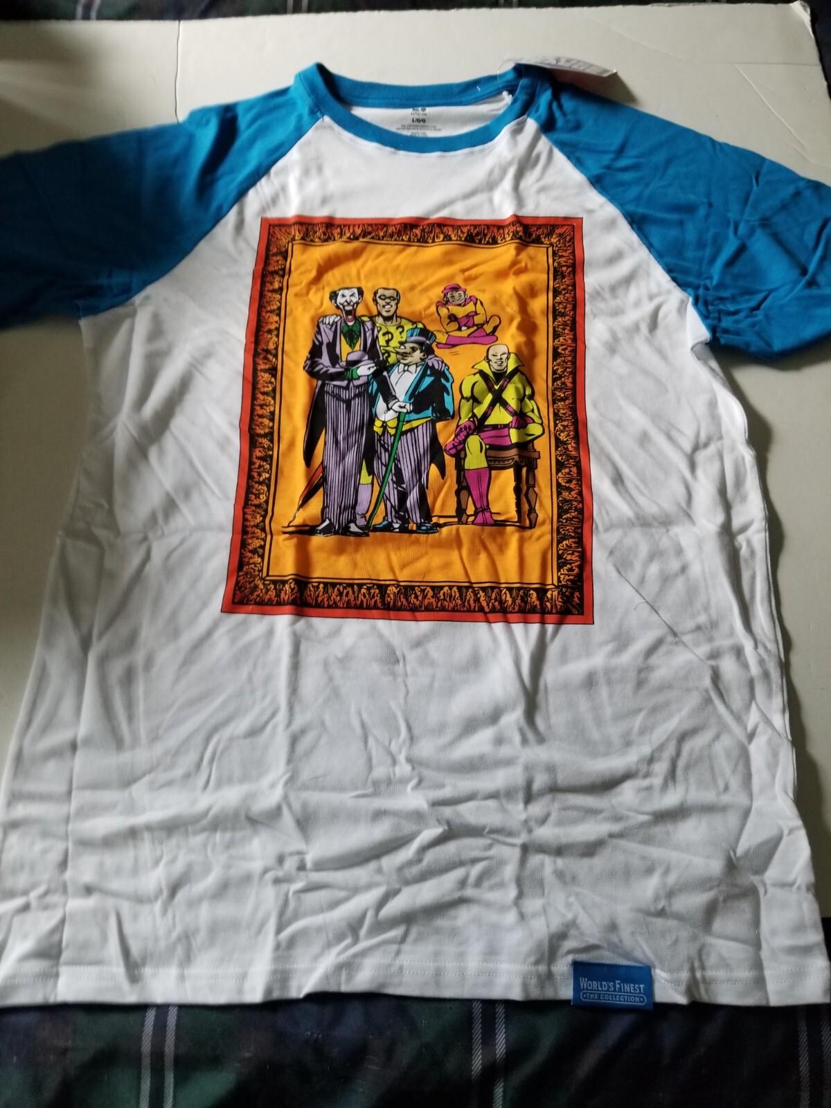 CULTUREFLY WORLD'S FINEST VILLIANS TEE SHIRT SZ LARGE RETRO VILLIANS