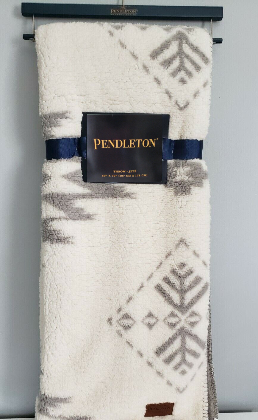NEW Pendleton Icon Sherpa Aztec Throw Blanket Fleece 50x70 Cream Ivory Gray Back