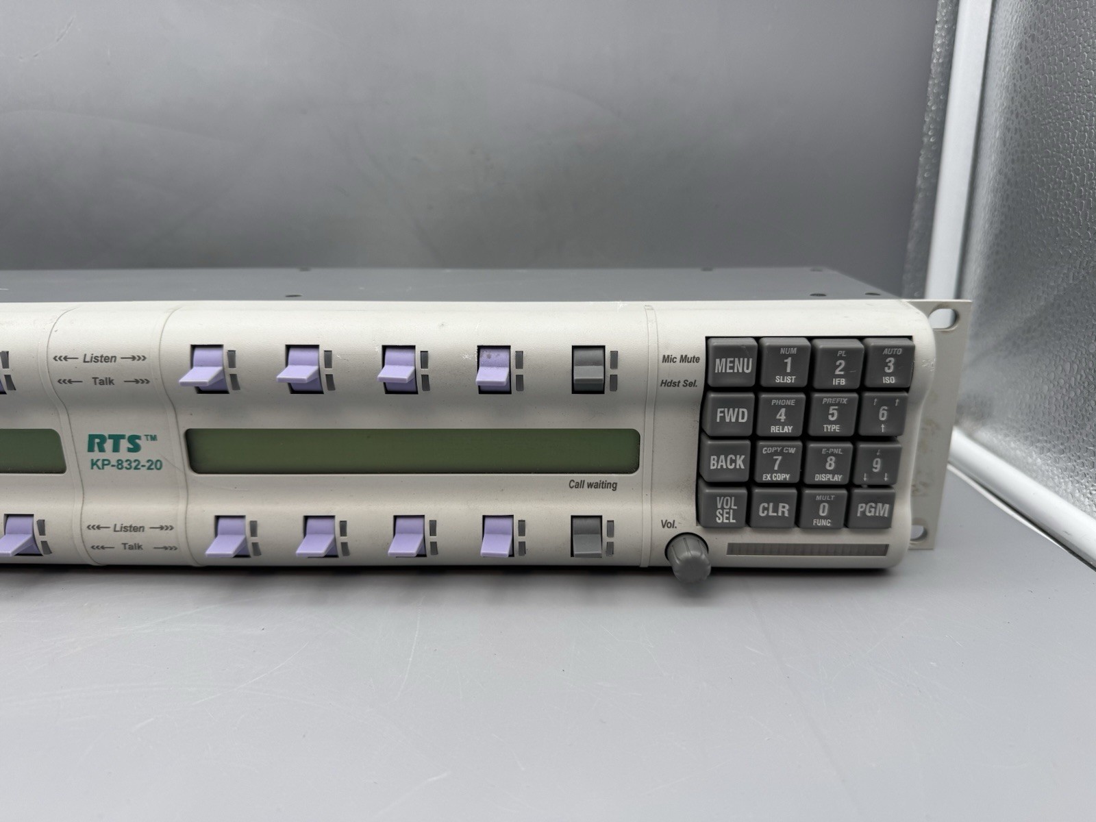 RTS KP-832-20 Digital Keypanel Intercom Console Telex Rack-Missing 2 switches