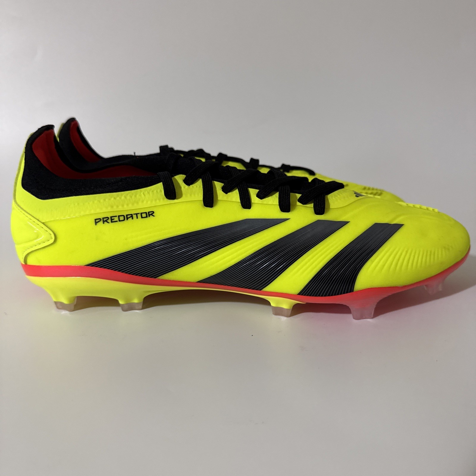 adidas Mens 13 PREDATOR 24 PRO FIRM GROUND SOCCER CLEATS Solar Yellow IG7776 NEW
