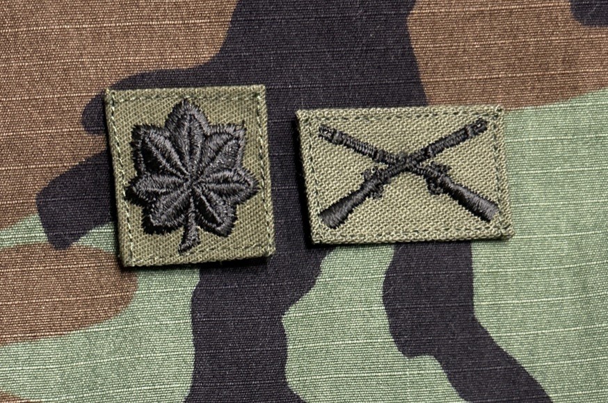 US Army LTC/O5 Rank Infantry BDU Sew-On Lieutenant Colonel Cross-Rifles OD Green