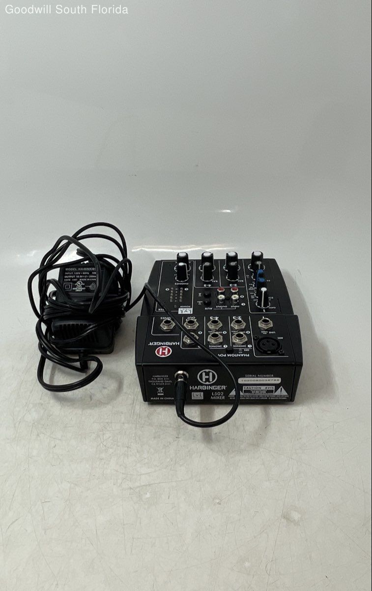 Harbinger L502 Black Unpowered Portable 5-Channel Compact Mixer Not Tested