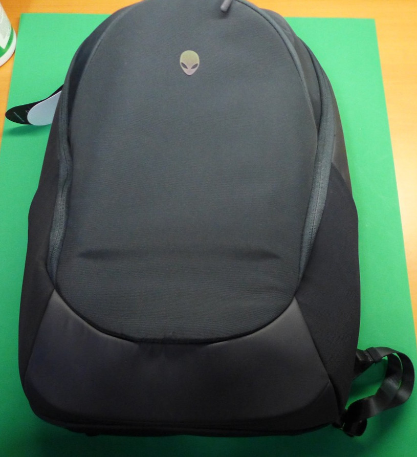 NEW Alienware 18 Gaming Backpack AW7825P DWJ3J