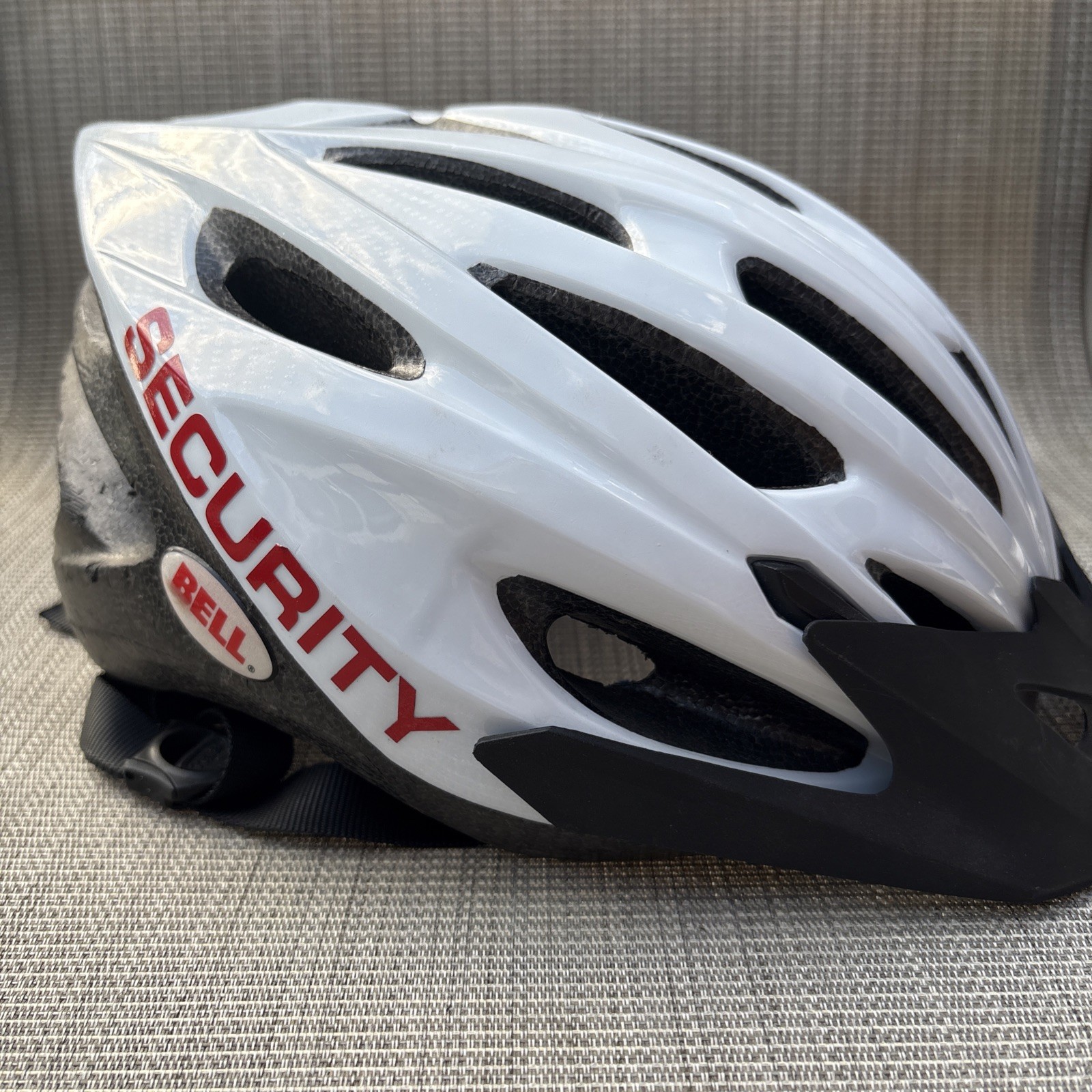Bell Adult Bicycle Helmet White Vented  Road Bike Cycling Helmet Adjustable