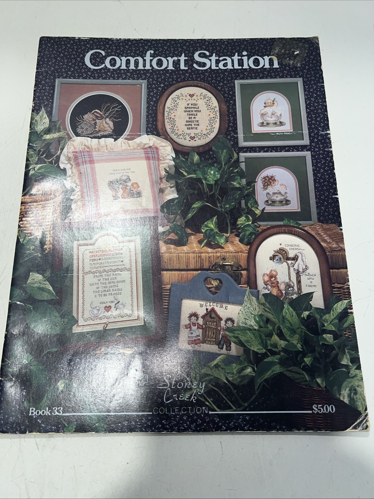Comfort Station︱Stoney Creek︱Book 33︱1989︱Counted Cross Stitch