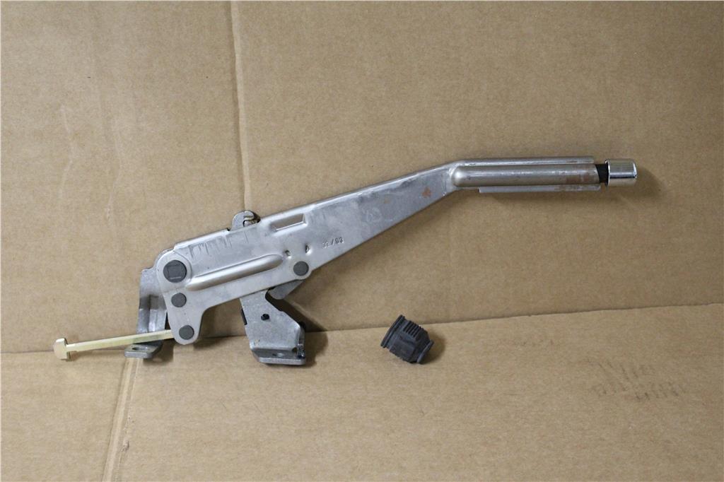 1E0711303 2ZZ Handbrake Lever VW Mk3 Golf/Cabrio Polo New Genuine Part