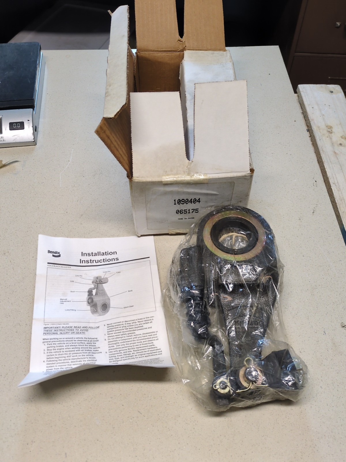 Genuine Bendix Automatic Slack Adjuster 065175 (NOS)