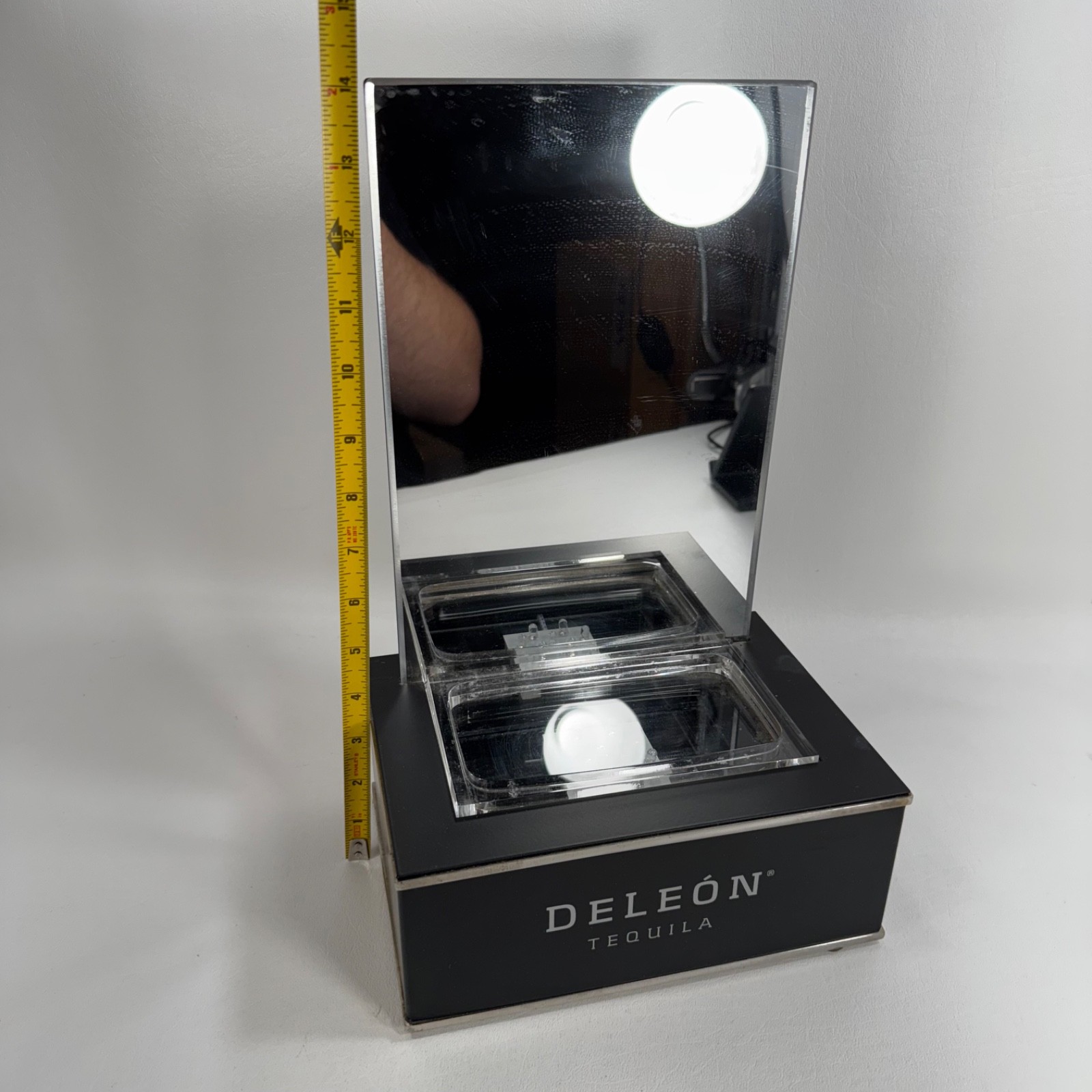 Deleon Tequila LED Light Up Store Display Bar Display Signs Mirror Back 2015
