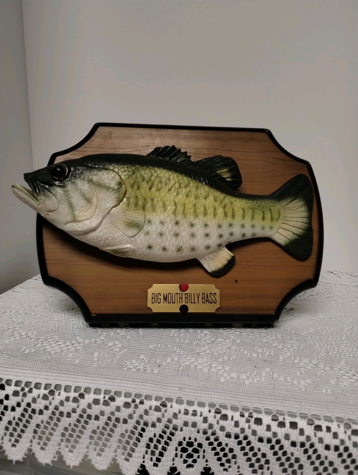 Big Mouth Billy Bass singing fish. Sings "Take Me to The River".  Needs work.