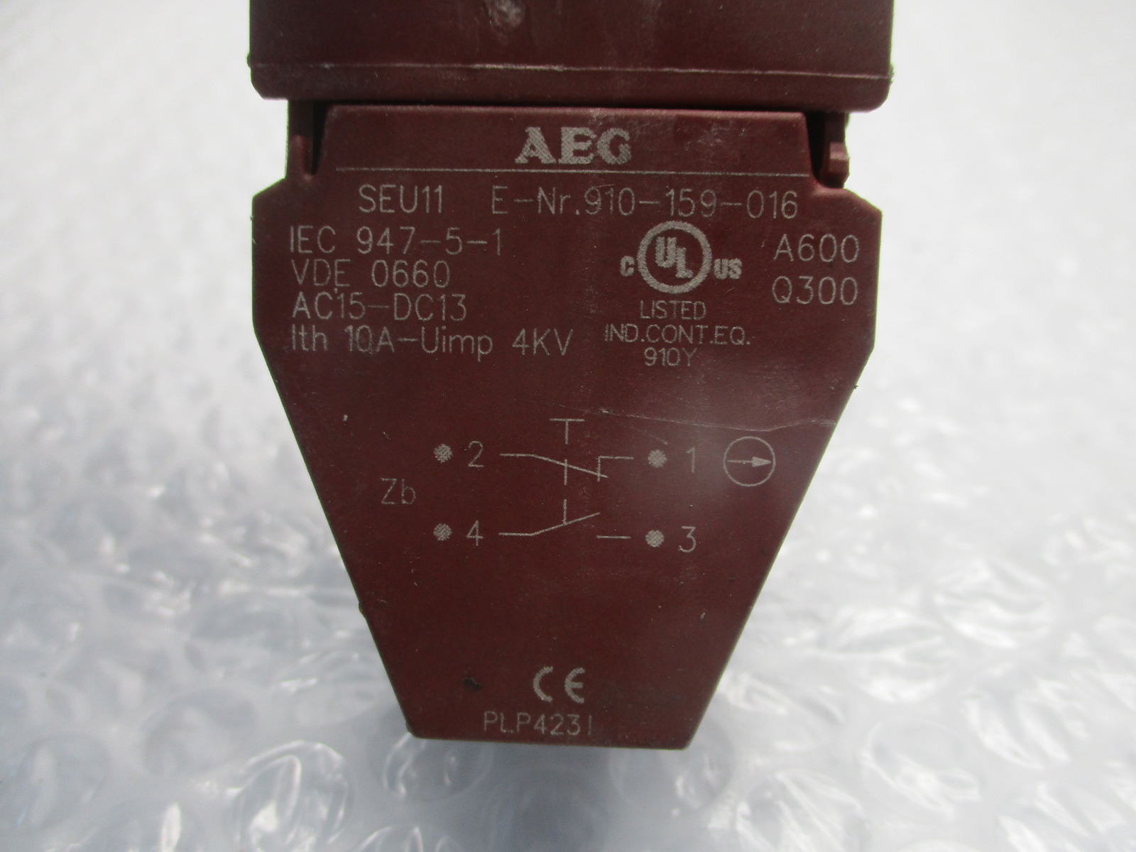 AEG SEU11 PUSHBUTTON RED NSNP