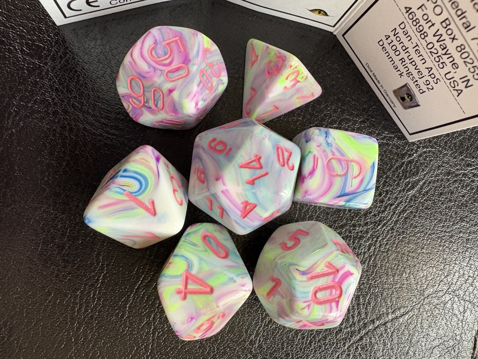 Chessex Hidden Wonders - CHX 38002 - Festive Pinata w/ Pink 7-Die Set - B