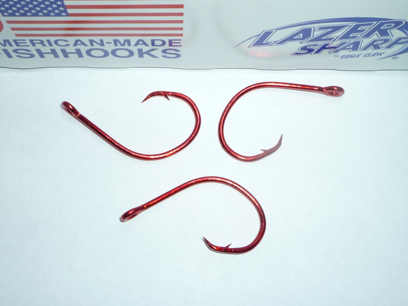 (25) Eagle Claw Lazer Sharp Circle Sea hooks (Size 5/0) Sea Guard Red (BULK)