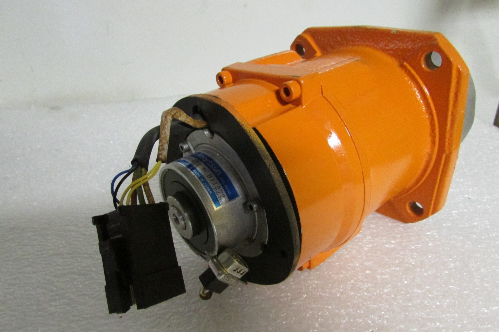 Tamagawa-Seiki Smart Syn Motor Axis-Elmo ABB Robotics Type PS 90/6-57-P-LSS-3975
