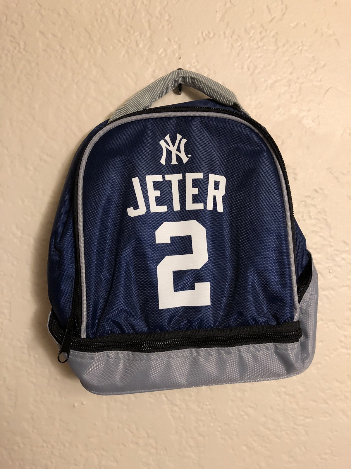 Derek Jeter #2 MLB New York Yankees Insulated Team Igloo Cooler Lunch Box Bag