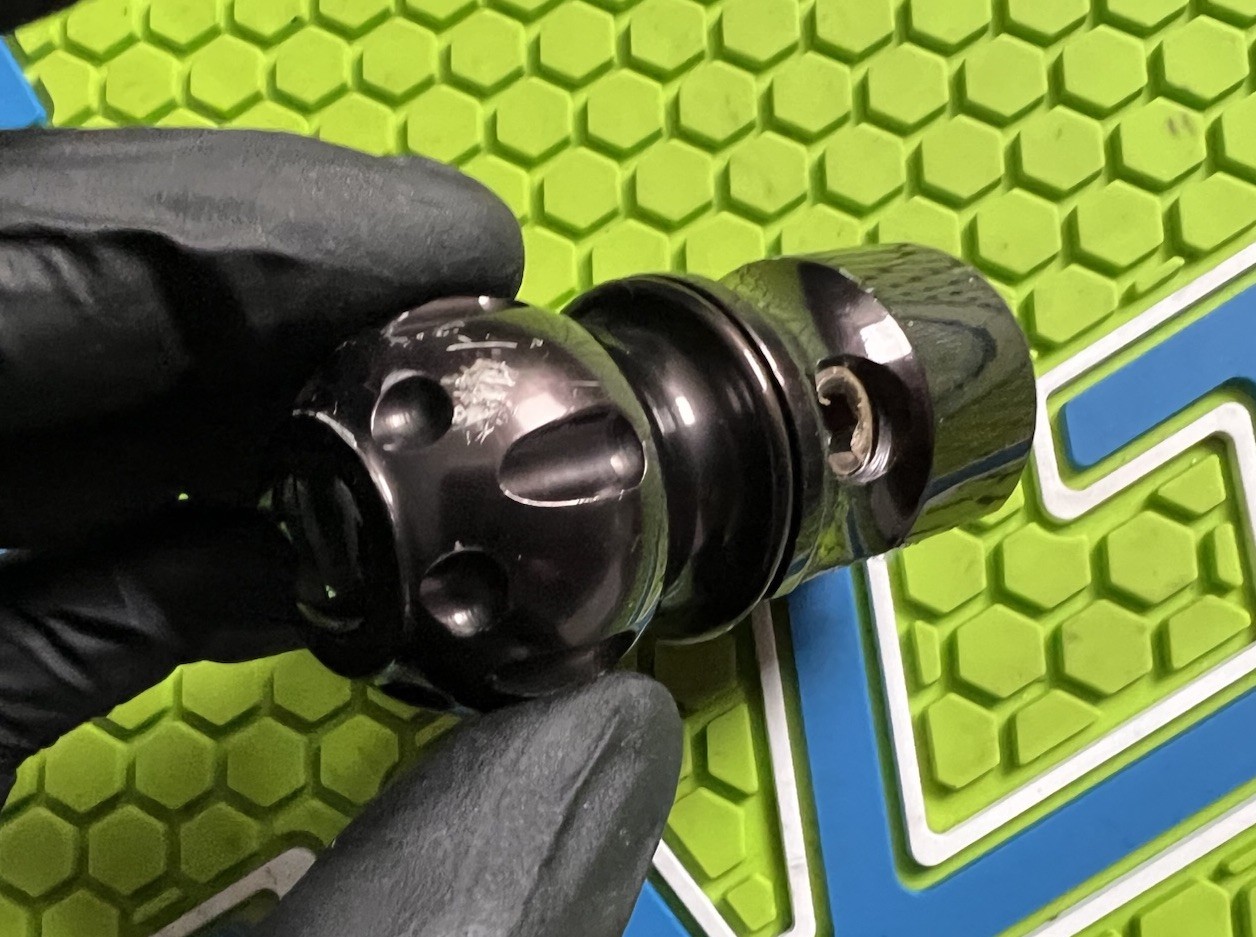 TRINITY PAINTBALL DOVETAIL ON/OFF ASA + MACROLINE FITTING - GLOSS BLACK