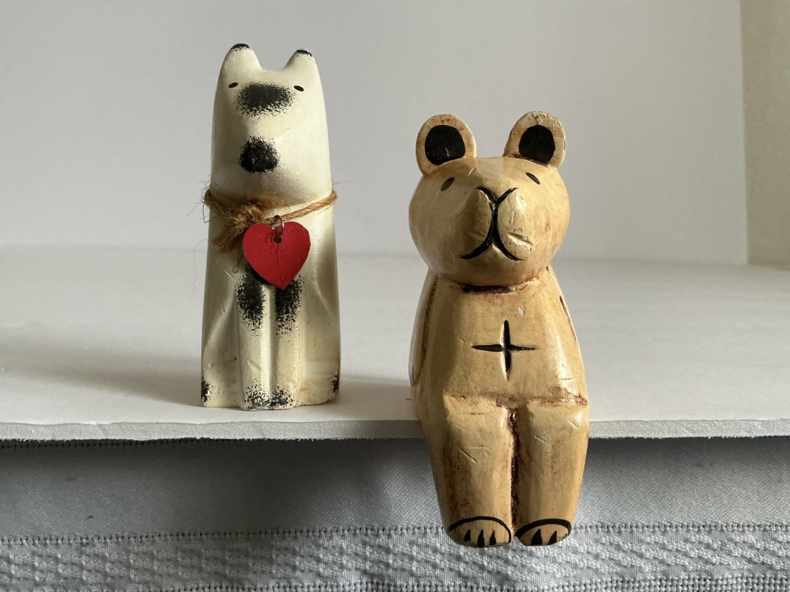 Cute Carved Lightweight Wood Sitting Puppy Dog with Heart Necklace 3.5" Figurine