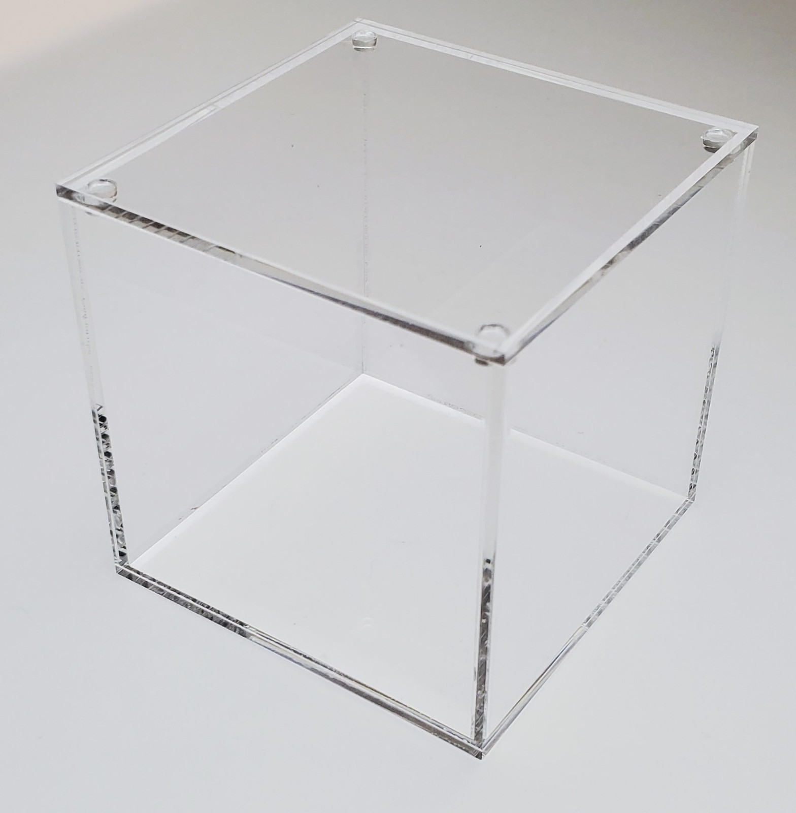 T’z Tagz Clear Acrylic Display Box 6‑Sided w/ Fitted Lid–Storage Organizer Case