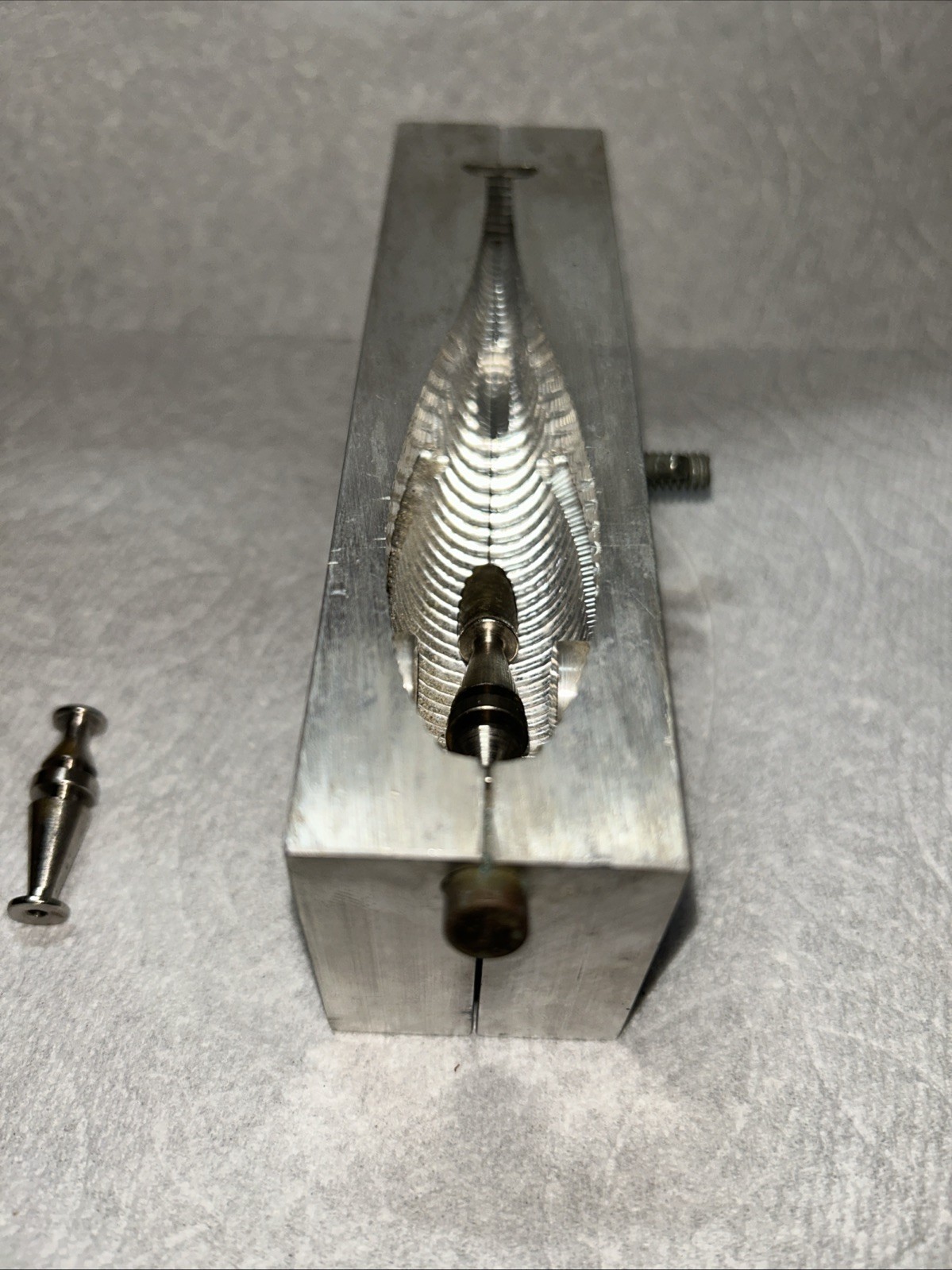 Swimbait Mold - Line Thru, Basstackle 5” Fat Line Thru. Uses BTS Inserts *LOOK*