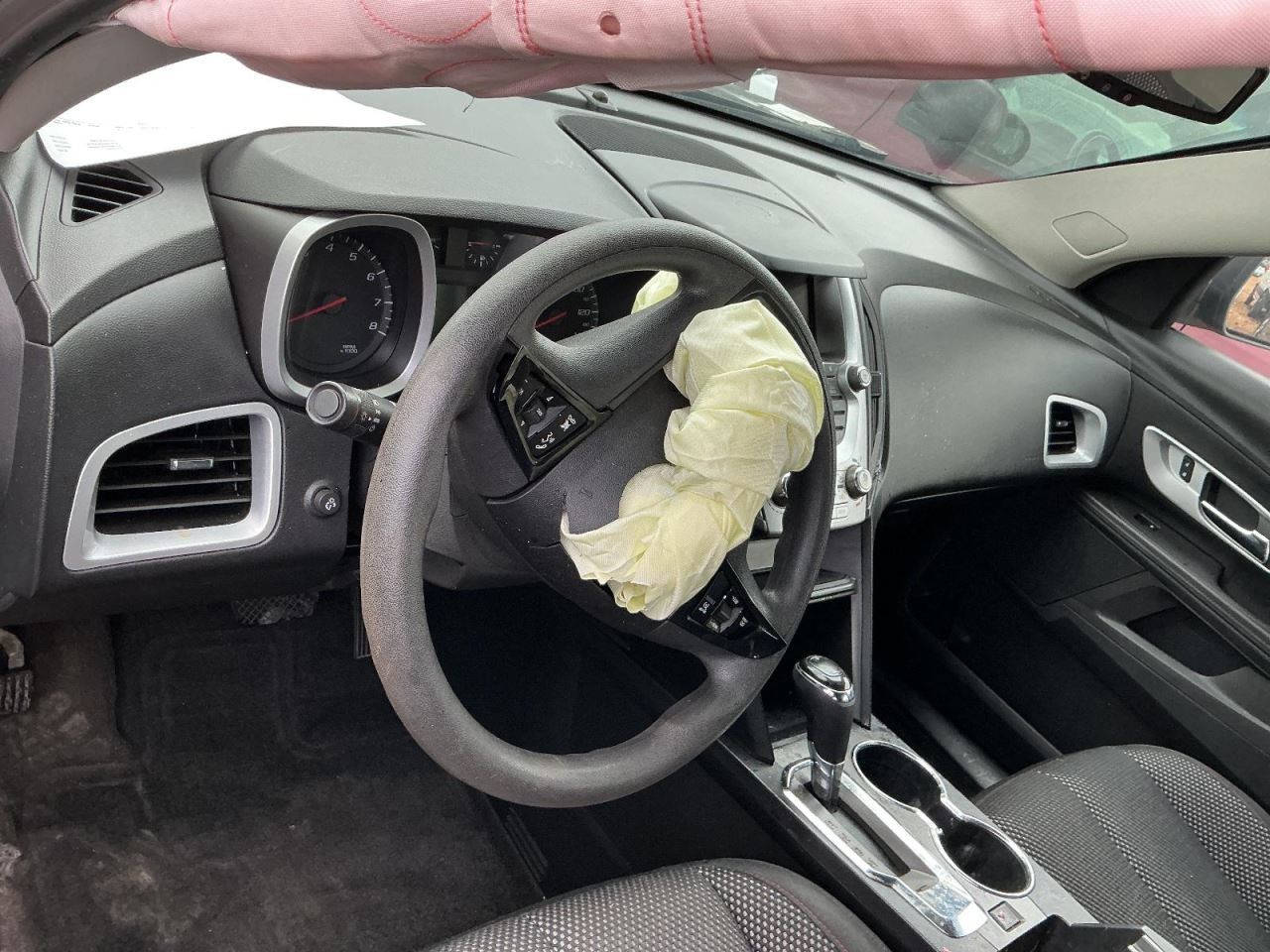 EQUINOX 2016 Glove Box 4910522