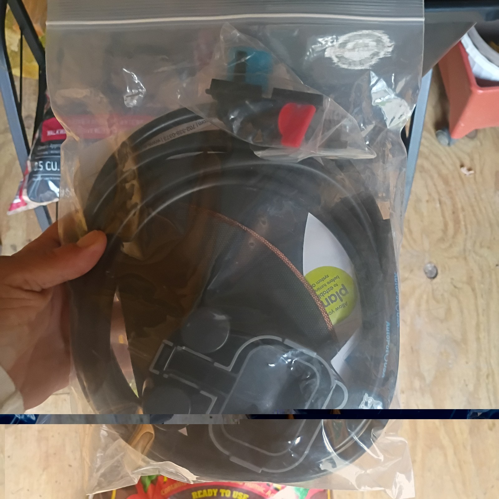 AutoPot xl 1 pot system 6.6gallon with a reservoir.