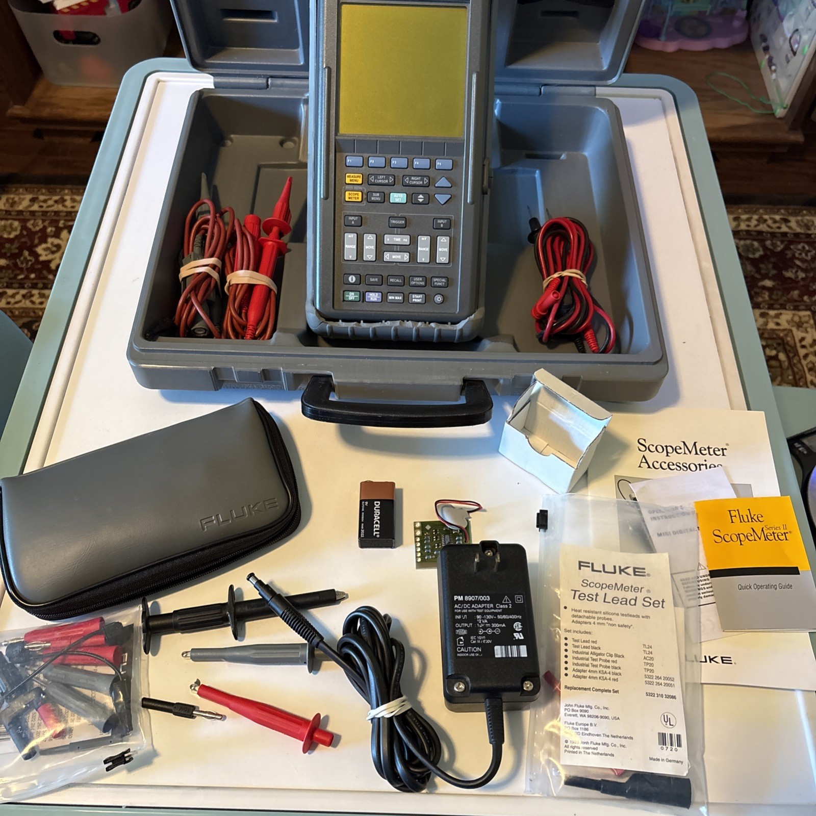 Fluke 105 Series II Scopemeter 2-Channel 100MHz