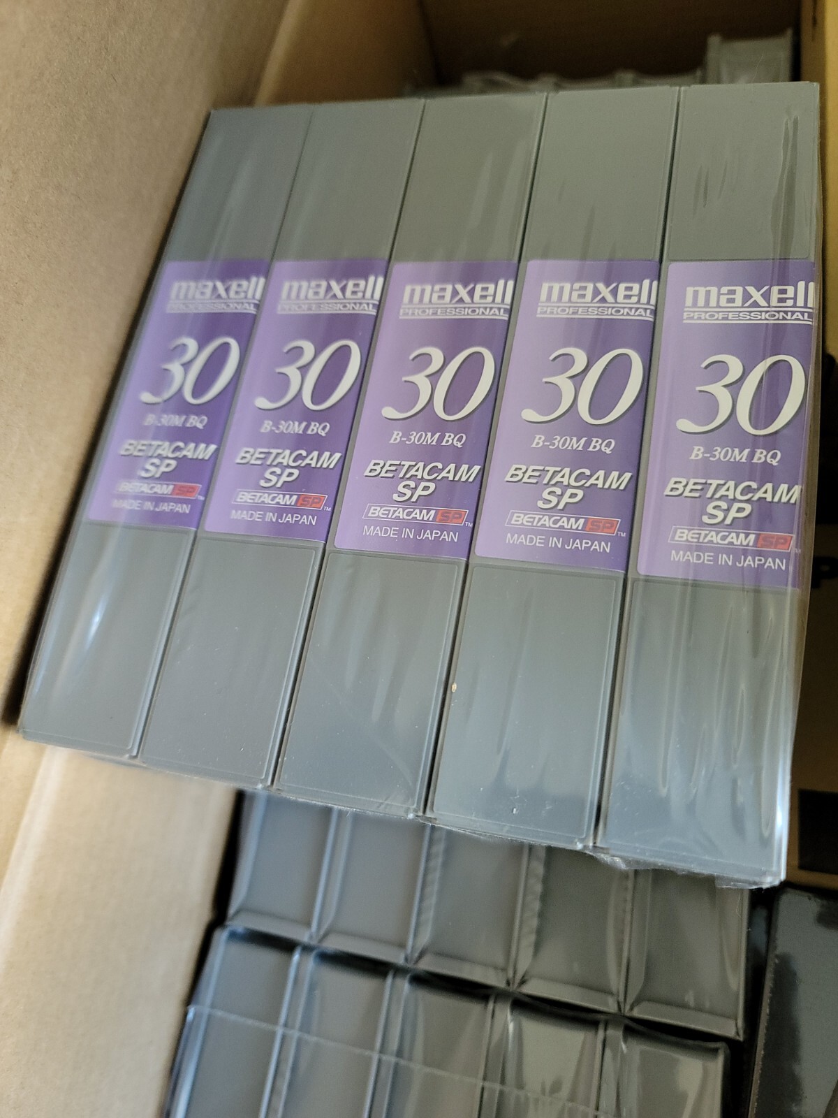 Lot of 16 Maxell Betacam SP  B-30M BQ Video Tape (16 total) Brand New