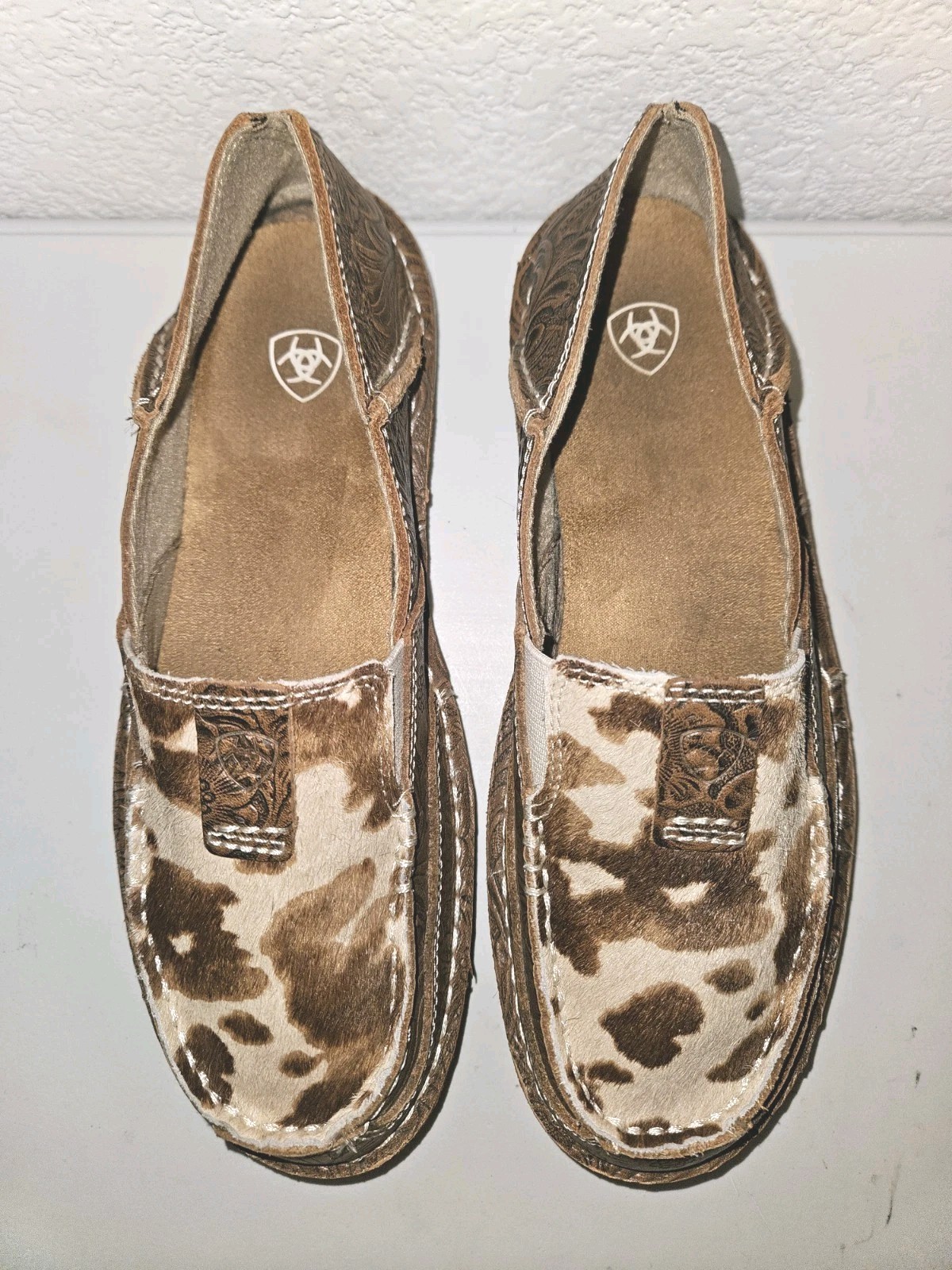 Ariat Women’s Cruiser Leather Slip-on Shoes Size 7.5 Tan Floral Emboss