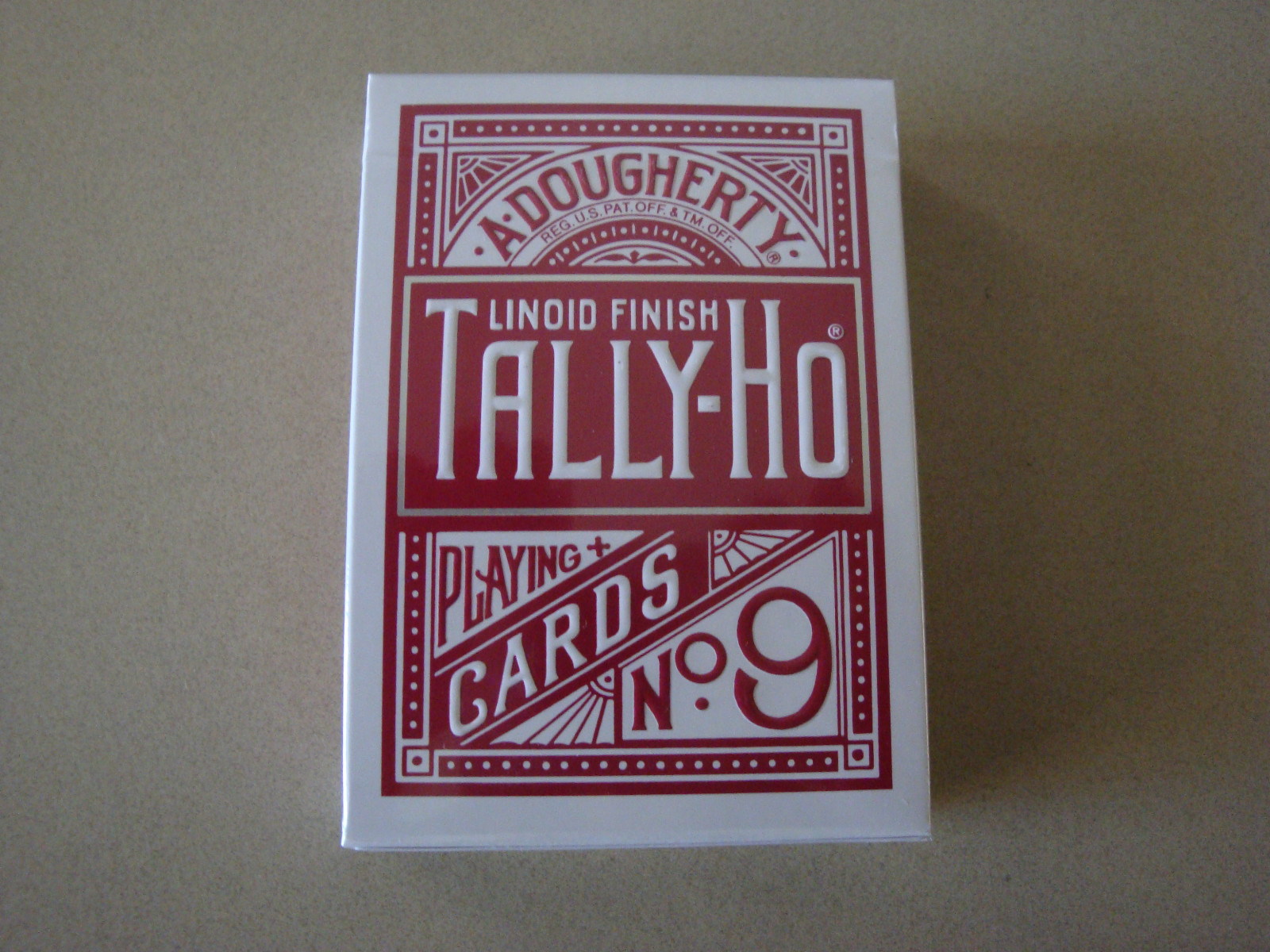 TALLY-HO TITANIUM ED. CIRCLE BACK RED DECK OF PLAYING CARDS POKER USPCC MAGIC