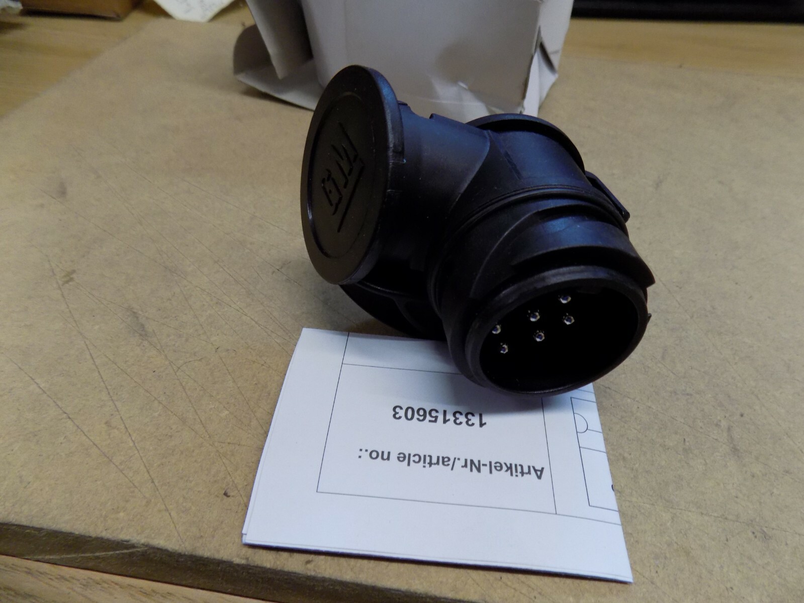 GENUINE Vauxhall 13Pin To 7 Pin Tow Bar Conversion Socket  13315603