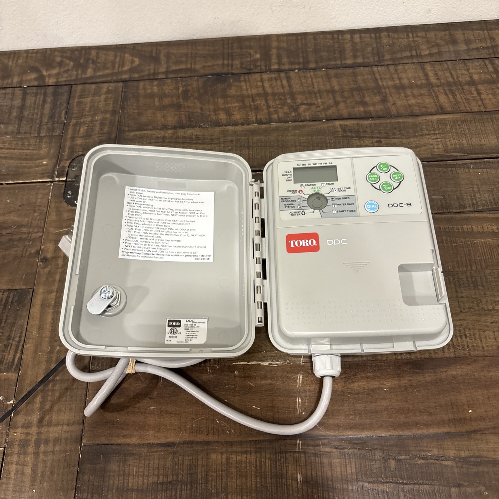 TORO 53808 DDC-8 ID OD Controller Timer Digital Dial 8 Zone Sprinkler Box