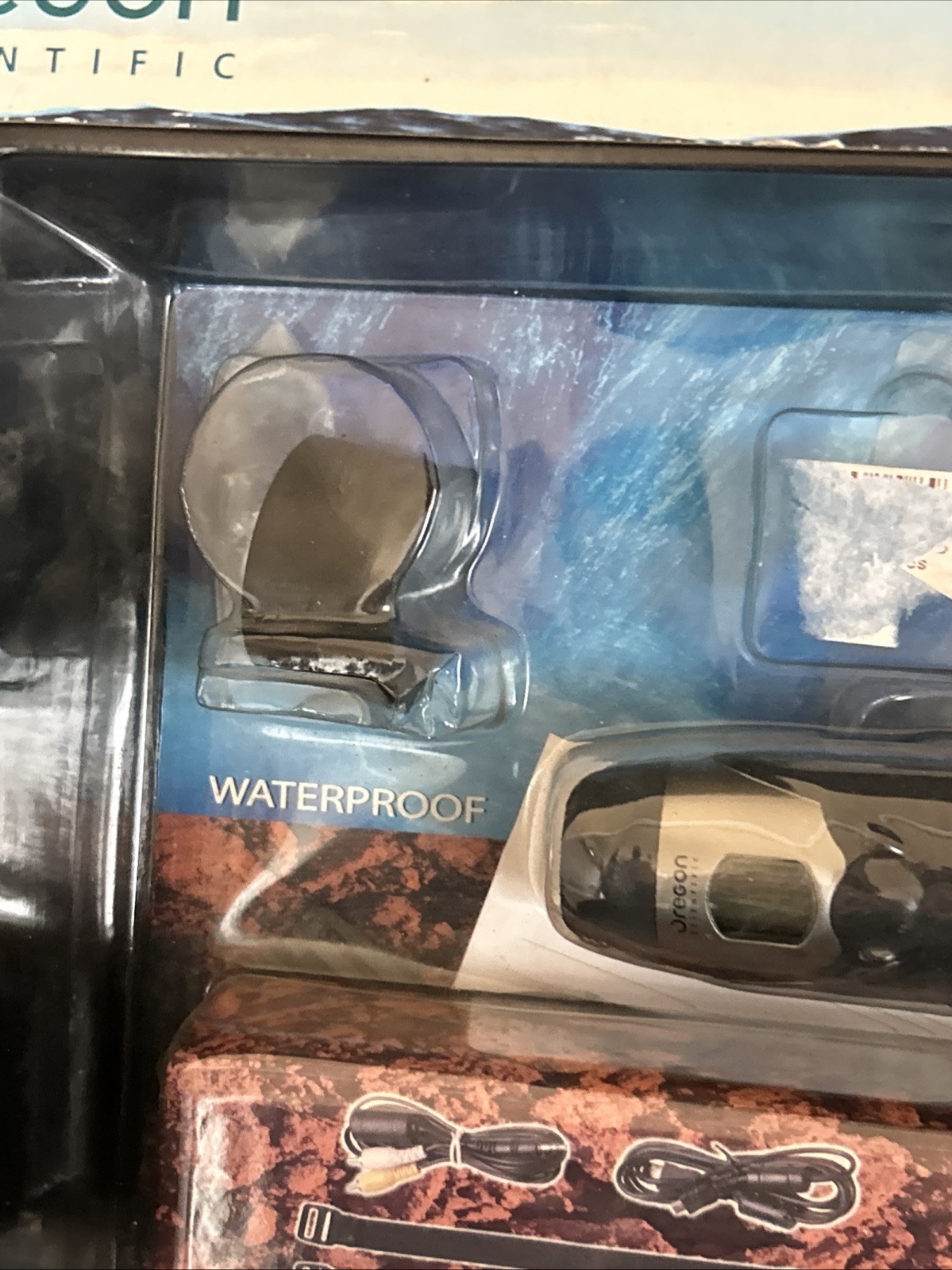 Oregon Scientific ATC2K 32 MB Action Camera Camcorder