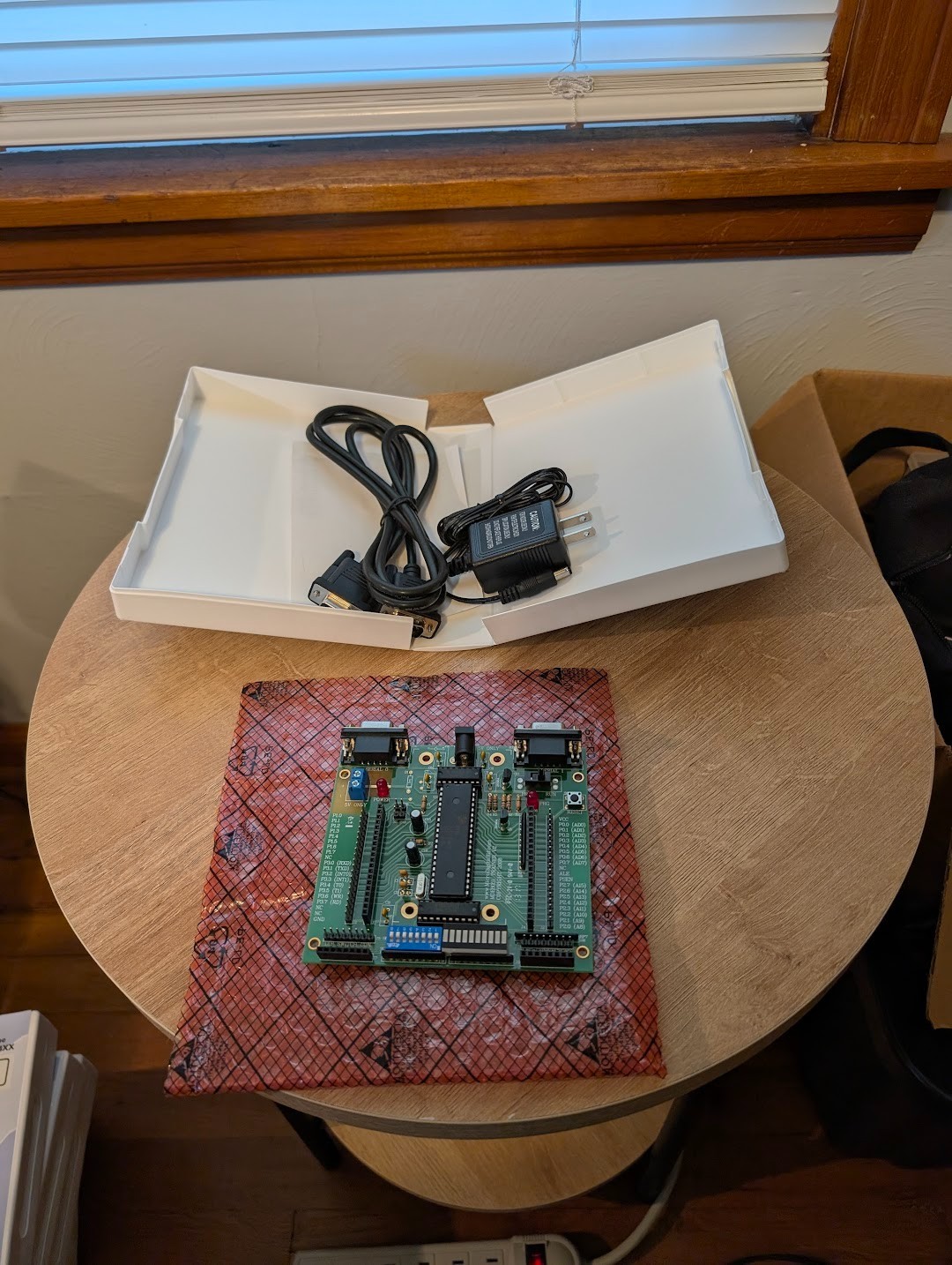 MicroDigitalEd MDE 8051 Trainer Kit with power supply and cables
