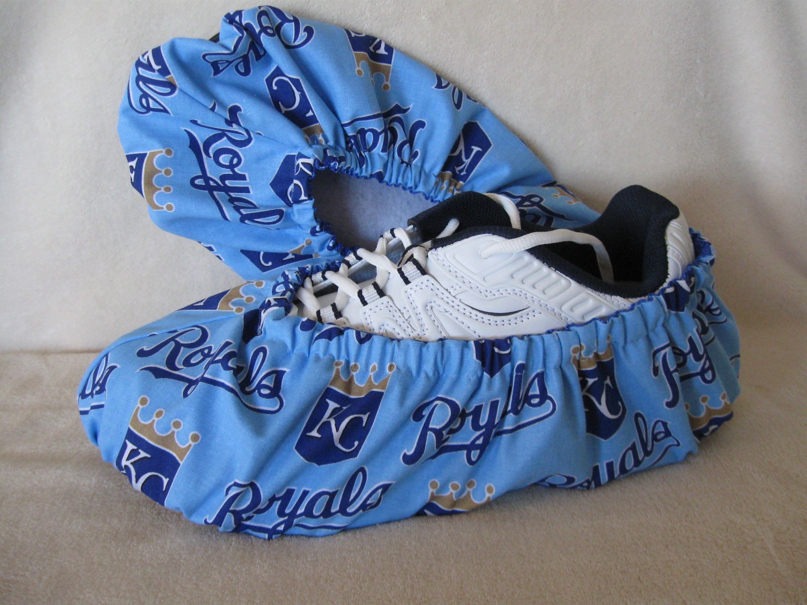 K.C. Royals. MLB Men's shoe covers. Size 10-12. Cotton, lined, vinyl soles