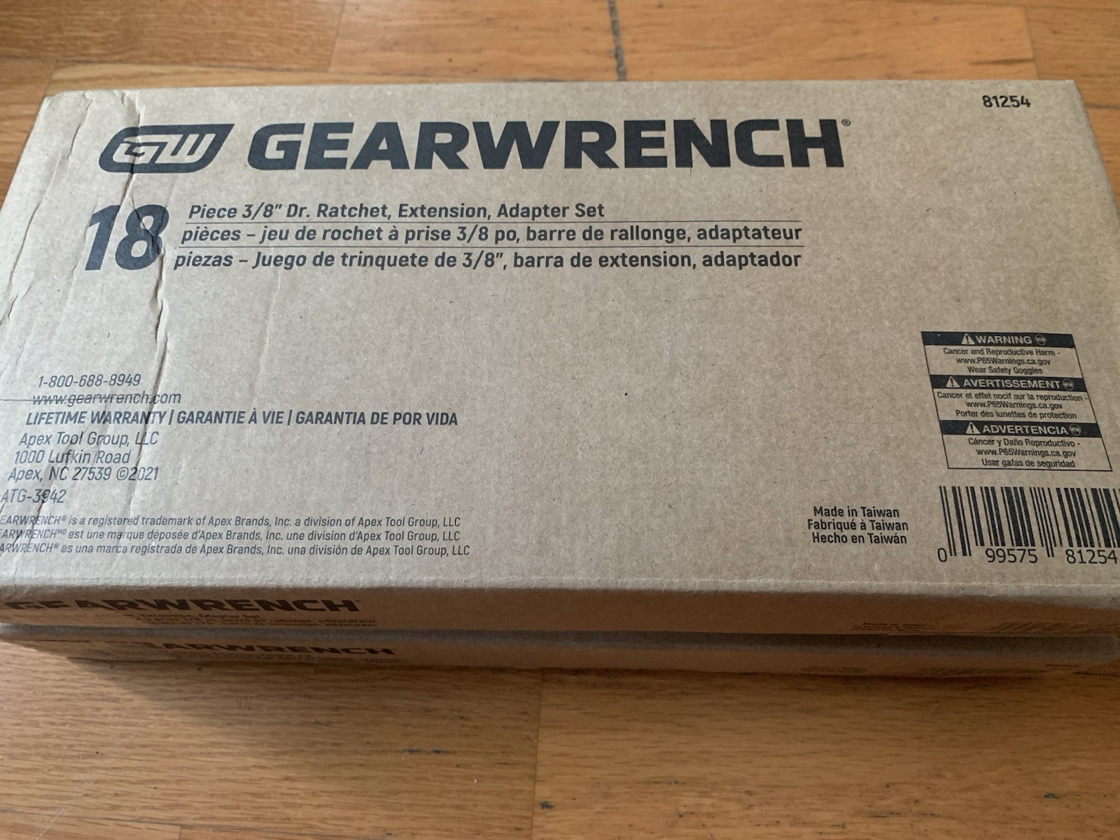 GEARWRENCH 18 Piece 3/8" Drive Ratchet & Drive Tools Set - 81254