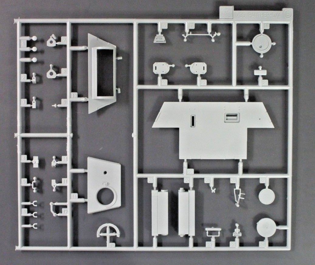 Dragon 1/35 Scale Pz Beob Wg V Ausf V Panther Parts Tree E from Kit No. 6821