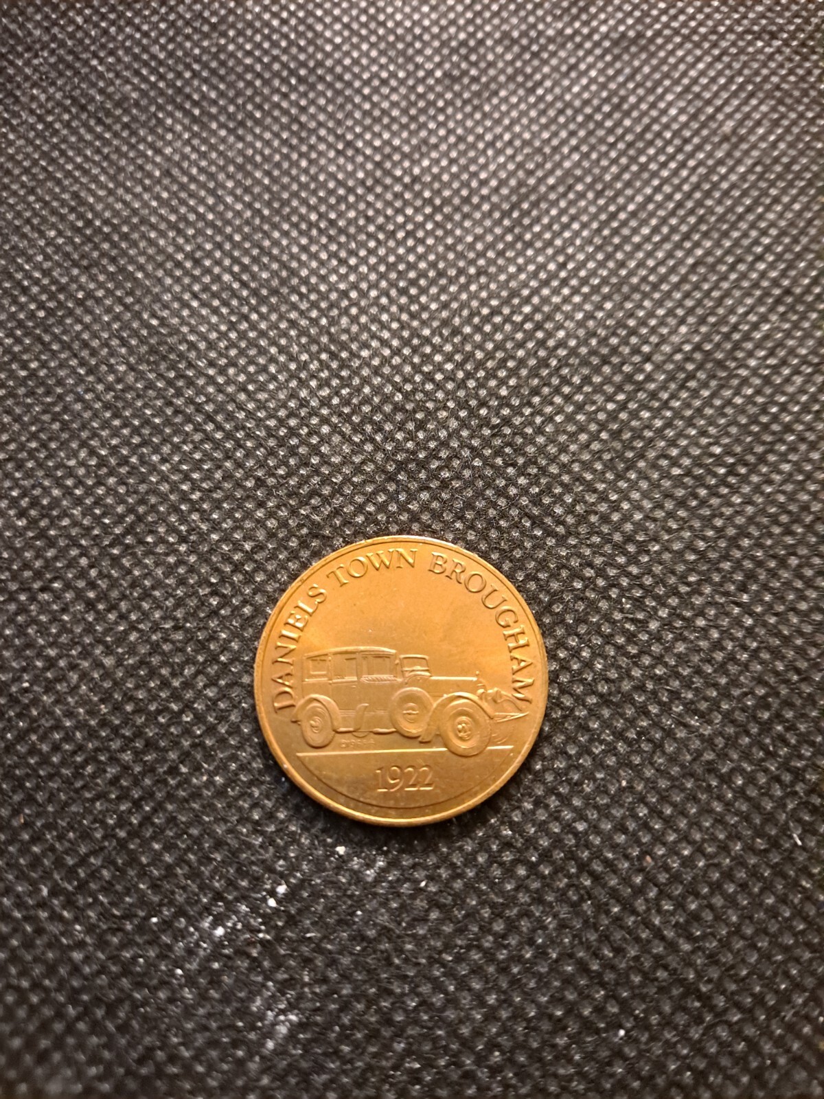 DANIELS TOWN BROUGHAM TOKEN!    e7409UXX