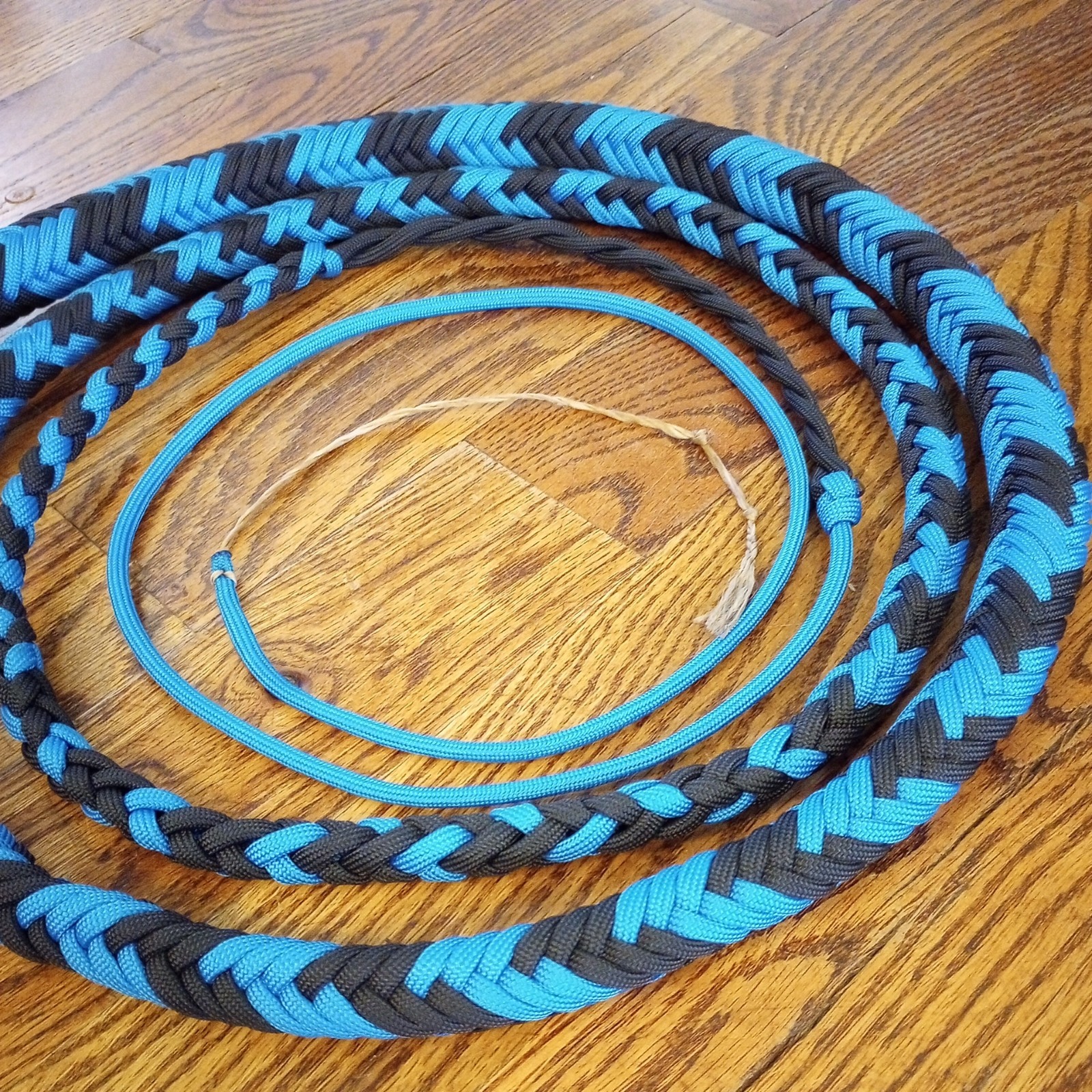 Handmade in USA 7 Foot Braided Paracord Bull Whip